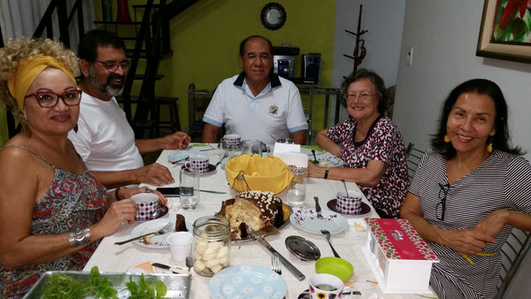 No período de 24 a 28 de março de 2016, Dulce Rodrigues visitou Brasília a meu convite, ficando hospedada em minha casa. Na ocasião, o poeta e promotor cultural Adilson Cordeiro "Didi" foi quem organizou uma programação para a visitante.