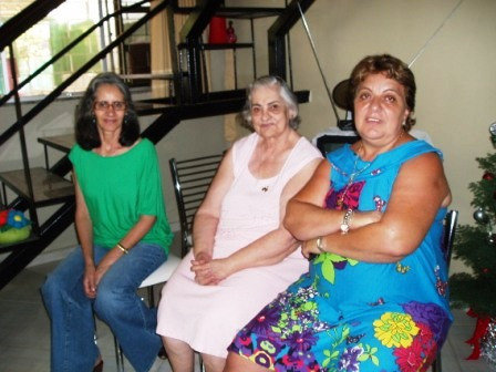 Cristina, tia Norma e Lúcia